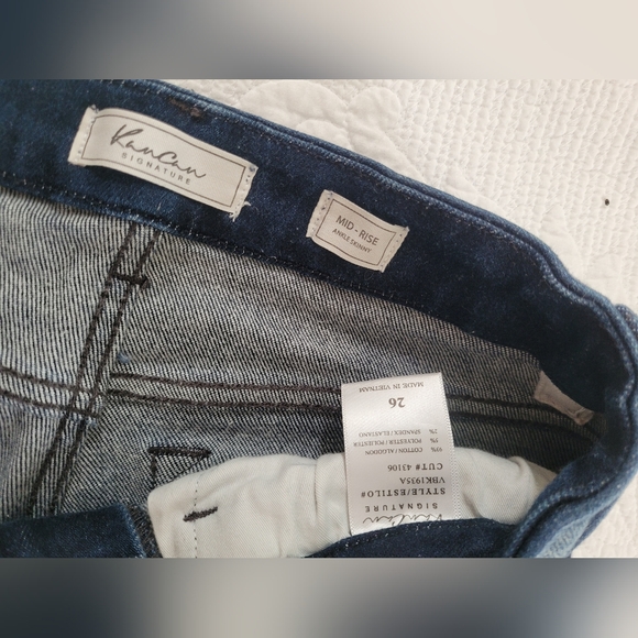 Buckle KanCan Jeans - Picture 6 of 6